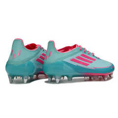 Bota de fútbol Adidas F50 Elite SG con tacos mixtos en azul claro y rosa