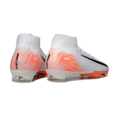 Botas de fútbol Nike Air Zoom Mercurial Superfly 10 Elite blancas y naranjas para terreno firme (FG).