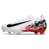 Botas de fútbol Nike Air Zoom Mercurial Vapor 16 Elite blancas y rojas para terreno firme (FG).