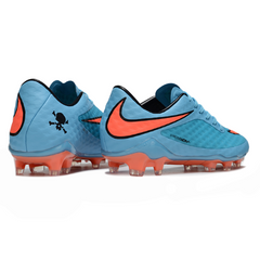Botas de fútbol Nike Phantom Hypervenom Elite azul claro para terreno firme (FG).