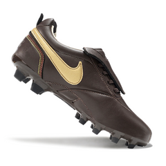 Scarpa da calcio Nike Tiempo R10 Legend Elite con linguetta marrone e oro per terreni compatti FG