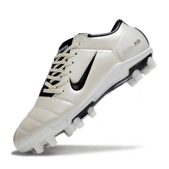 Botas de fútbol Nike Total 90 III Beige y Negro para Terreno Firme (FG)