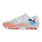 Scarpa da calcio Puma Future 8 Low Cut AG per terreni artificiali, bianca, arancione e blu
