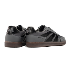 Scarpa da calcio Adidas Predator 24 League Low grigia e nera da interno IC