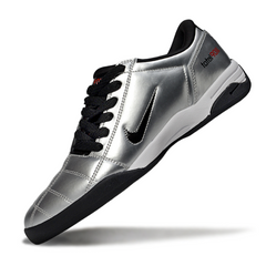 Scarpa da calcio Nike Total 90 III argento e nero da interno IC