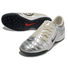Scarpa da calcio Nike Total 90 III Kids Turf TF argento e grigio