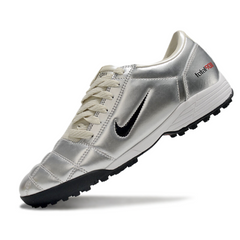 Scarpa da calcio Nike Total 90 III Kids Turf TF argento e grigio
