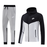 Completo giacca e pantaloni Nike Cold Black e Grey