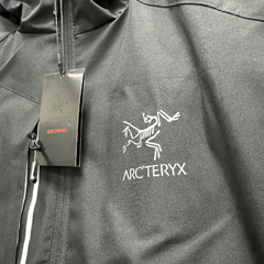 Chaqueta cortavientos negra Arc'Teryx