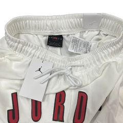 Pantalones cortos Jordan blancos y rojos