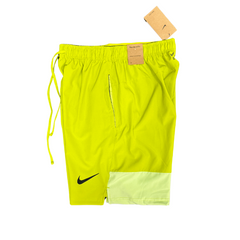 Pantaloncini Nike verdi e gialli