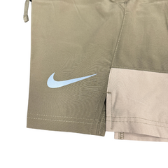 Pantaloncini Nike marroni