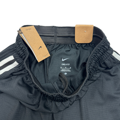 Pantalones cortos Nike blancos y negros