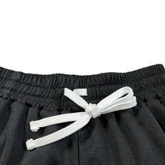 Pantaloncini Nike neri e bianchi