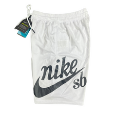 Pantalones cortos Nike SB blancos y negros