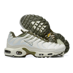 Tênis Nike Air Max Plus TN Branco e Verde - VENI Futebol