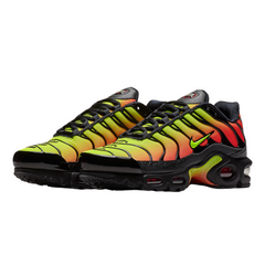 Scarpe casual Nike Air Max Plus TN nere e solari Volt