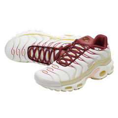 Zapatillas casuales Nike Air Max Plus TN en color vela y rojo equipo