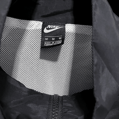 Corta Vento Nike Preto e Branco - VN Esportes