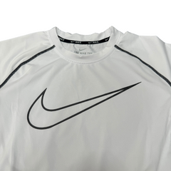 Camiseta Nike blanca de manga larga