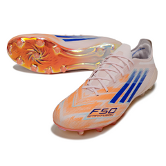 Botas de fútbol Adidas F50 Elite naranja y azul para terreno firme (FG).