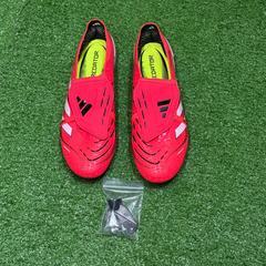 Chuteira Campo Adidas Predator 25 Elite Com Lingua SG Trava Mista Pure Victory Pack Tamanho 41 - Semi-Nova Com Marcas de Uso