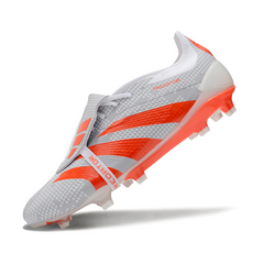 Bota de fútbol Adidas Predator 30 Elite Tongue blanca y naranja para terreno firme (FG).
