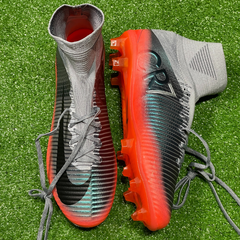 Chuteira Campo Nike Mercurial Superfly 5 Elite FG CR7 Cinza e Laranja Tamanho 42