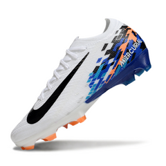 Botas de fútbol Nike Air Zoom Mercurial Vapor 16 Elite blancas y azules para terreno firme (FG).