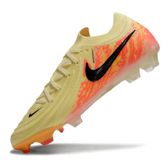 Scarpa da calcio Nike Phantom GX2 Elite gialla e arancione per terreni compatti FG