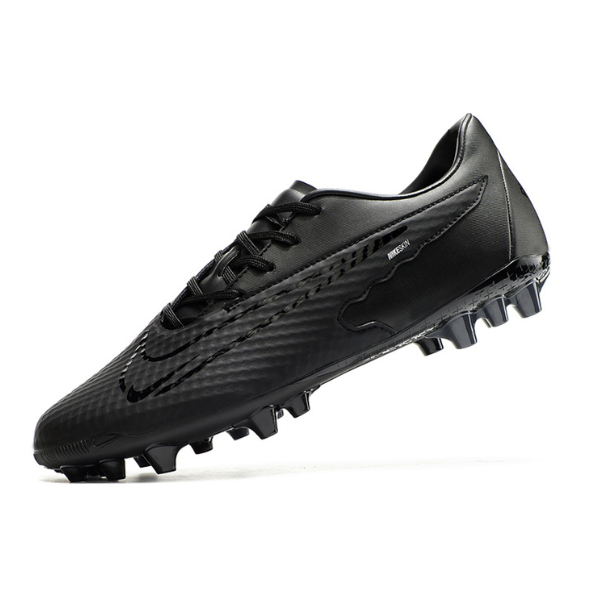 Chuteira Campo Nike Phantom GX Academy AG Black Pack - VENI Futebol