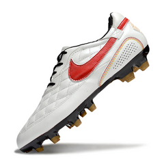 Botas de fútbol Nike Tiempo R10 Legend Elite blancas y rojas para terreno firme (FG).
