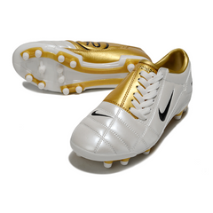 Botas de fútbol Nike Total 90 III FG para terreno firme, color blanco y dorado