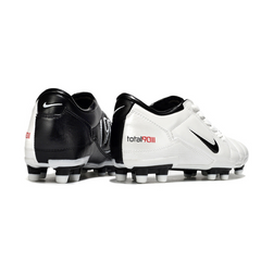 Scarpa da calcio Nike Total 90 III FG bianca e nera per terreni compatti