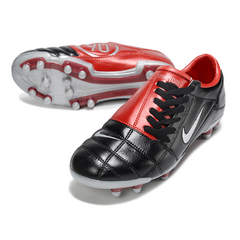 Scarpa da calcio Nike Total 90 III FG rossa e nera per terreni compatti