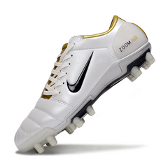 Botas de fútbol Nike Total 90 III FG para terreno firme, color blanco y dorado