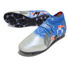 Scarpa da calcio Puma Future 8 AG per terreni artificiali blu e bianchi