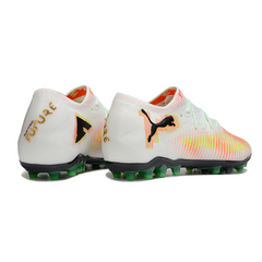 Scarpa da calcio Puma Future 8 Low Cut AG per terreni artificiali, bianca, arancione e gialla