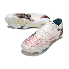 Botas de fútbol Puma Future 8 Low Firm Ground FG, blancas y rojas