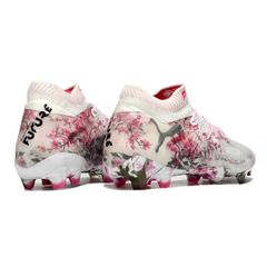 Scarpa da calcio Puma Future 8 bianca e rosa per terreni compatti FG