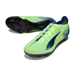 Scarpa da calcio Puma Ultra 5 Carbon Lights Out Pack nera e bianca per terreni compatti FG