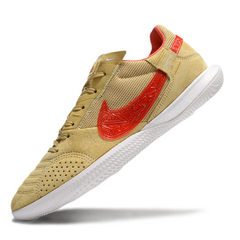Scarpa da calcio Nike Streetgato Beige e Rossa Indoor IC