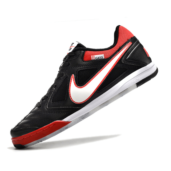 Chuteira Futsal Nike SB Gato X Supreme IC Preta, Branca e Vermelha - VENI Futebol