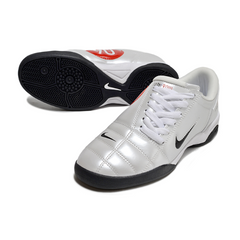 Scarpa da calcio Nike Total 90 III bianca da interno IC
