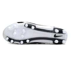 Scarpa da calcio per bambini Nike Total 90 III nera per terreni compatti FG