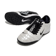 Scarpa da calcio Nike Total 90 III Turf TF bianca e nera