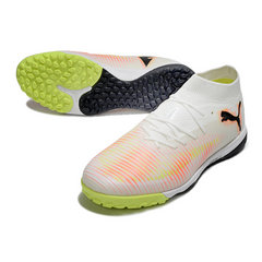 Bota de fútbol Puma Future 8 Turf TF blanca y naranja