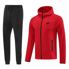Conjunto Nike Cold Red and Black: abrigo y pantalón