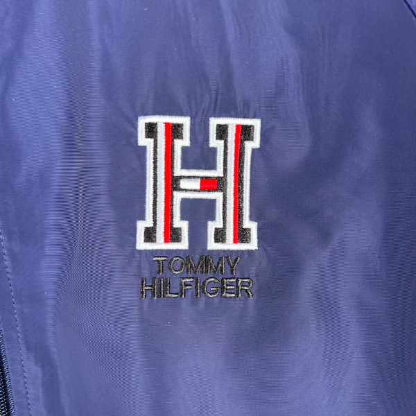 Corta Vento Tommy Hilfiger Azul com detalhes - VENI Futebol