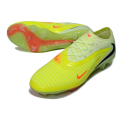 Botas de fútbol Nike Phantom 6 Elite DF Max Voltage Pack para terreno firme (FG).